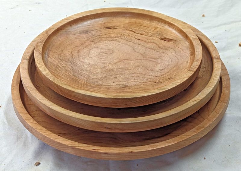 Set of Three Consecutive Cherry Plates